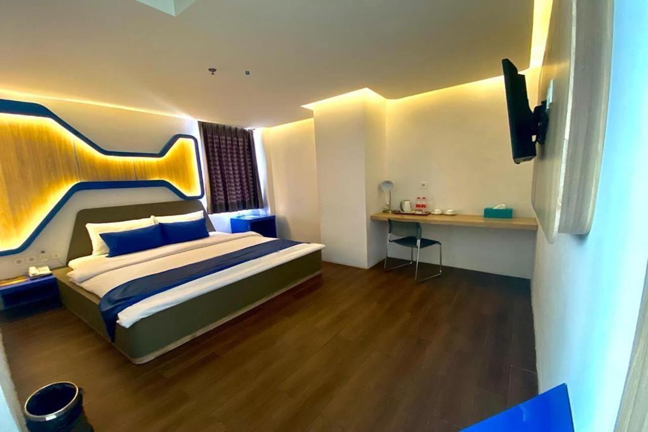 Golden Palace Hotel Batu Merah Dış mekan fotoğraf