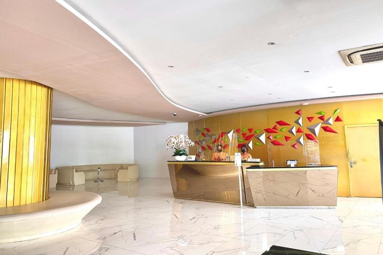 Golden Palace Hotel Batu Merah Dış mekan fotoğraf