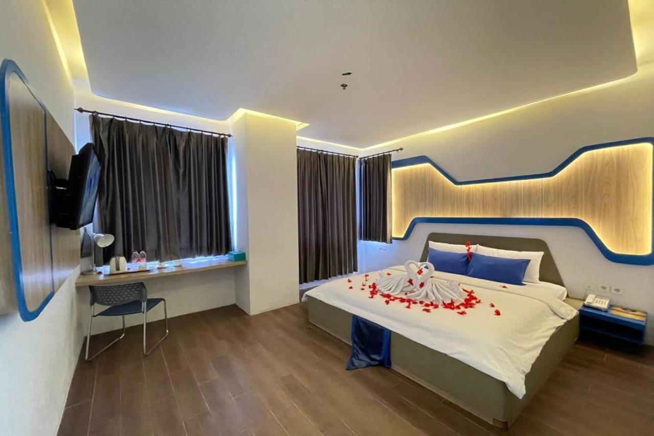 Golden Palace Hotel Batu Merah Dış mekan fotoğraf