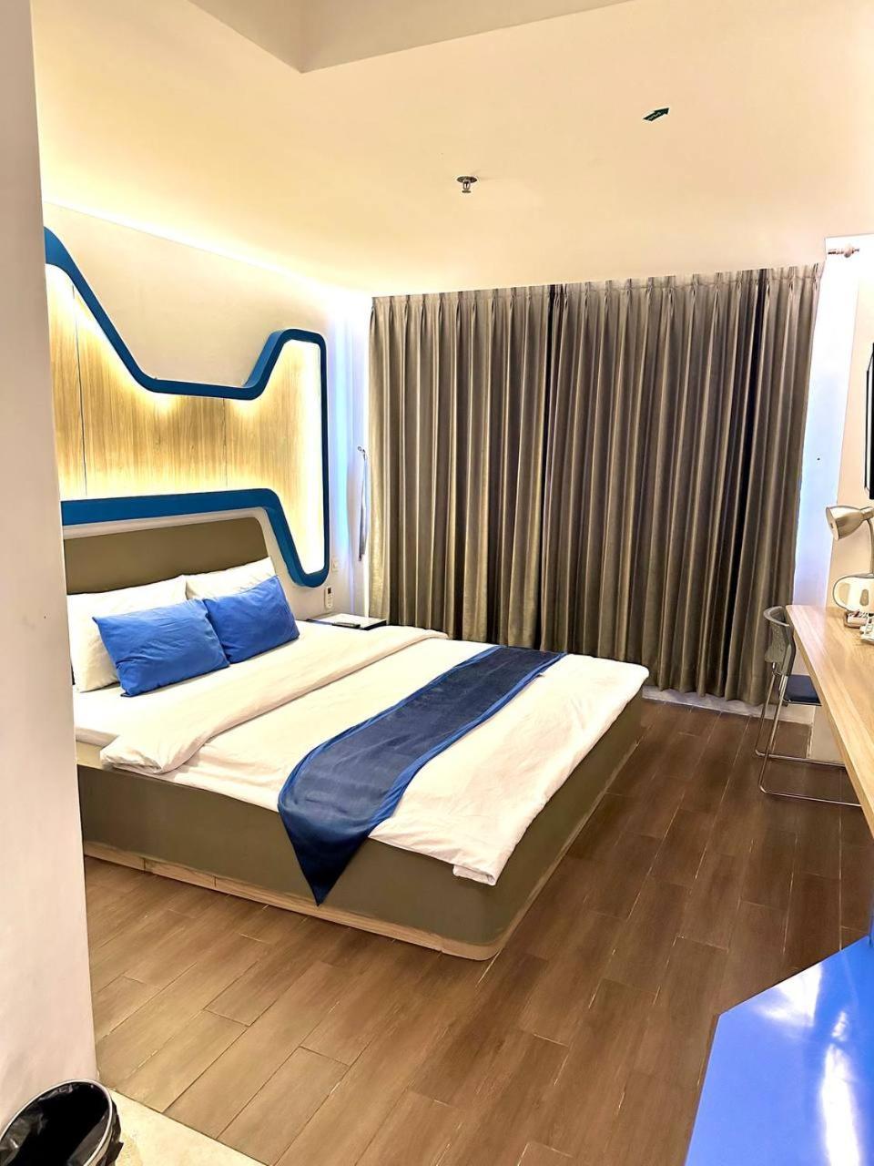 Golden Palace Hotel Batu Merah Dış mekan fotoğraf